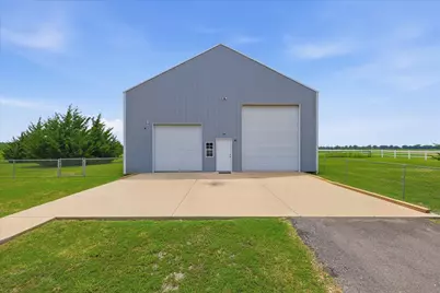 110 Highview Road, Ennis, TX 75119 - Photo 5