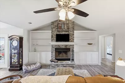 110 Highview Road, Ennis, TX 75119 - Photo 7
