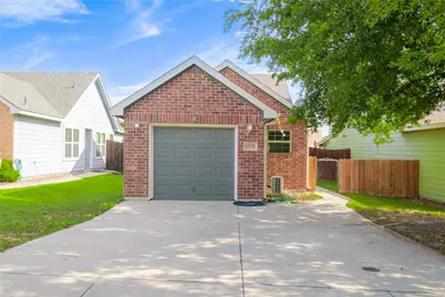 10716 Edgewest Terrace, Fort Worth, TX 76108 - Photo 1