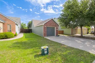 10716 Edgewest Terrace, Fort Worth, TX 76108 - Photo 3
