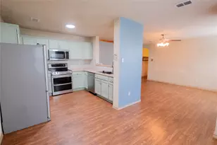 10716 Edgewest Terrace, Fort Worth, TX 76108 - Photo 13