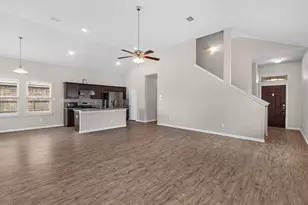 710 Woodcrest Dr, Ennis, TX 75119 - Photo 3