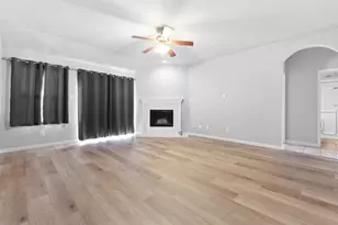 2131 Candace Dr, Lancaster, TX 75146 - Photo 5