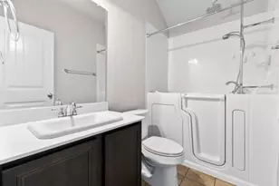 2131 Candace Dr, Lancaster, TX 75146 - Photo 17