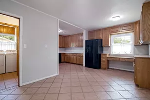 401 N Main St, Bogata, TX 75417 - Photo 11