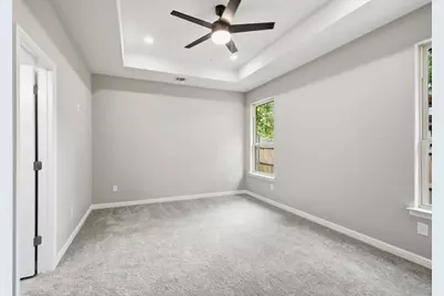 304 Evans Street, Cleburne, TX 76031 - Photo 21