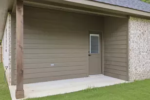 304 Evans St, Cleburne, TX 76031 - Photo 27