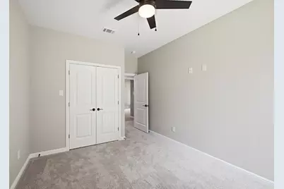 304 Evans Street, Cleburne, TX 76031 - Photo 17