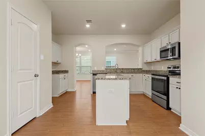 10249 Biltmore Drive, Waco, TX 76708 - Photo 11