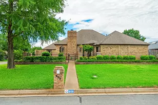 608 Gunnison Dr, Arlington, TX 76006 - Photo 1