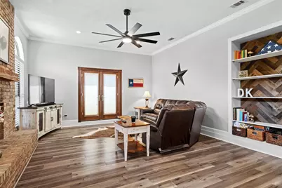 608 Gunnison Drive, Arlington, TX 76006 - Photo 9