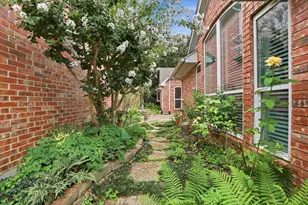 5750 Encore Dr, Dallas, TX 75240 - Photo 39