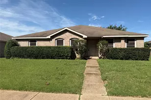 111 Palm Dr, Lancaster, TX 75146 - Photo 1