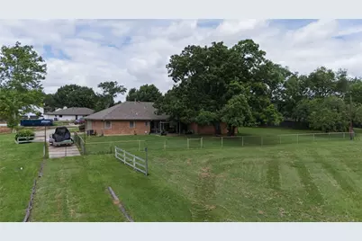 1215 Oakwood Trail, Southlake, TX 76092 - Photo 33