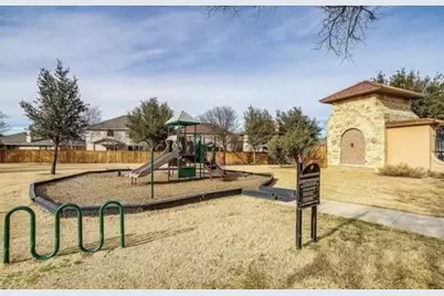 425 Iron Ore Trail, Fort Worth, TX 76131 - Photo 9