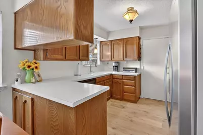 1002 Capetown Drive, Grand Prairie, TX 75050 - Photo 9