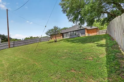 1002 Capetown Drive, Grand Prairie, TX 75050 - Photo 23