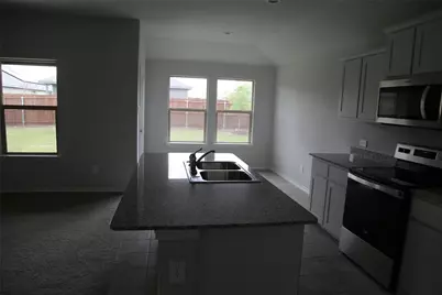 333 Beekeeper Drive, Fort Worth, TX 76131 - Photo 9