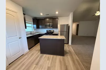 13608 Roosevelt Arch Drive, Ponder, TX 76259 - Photo 11