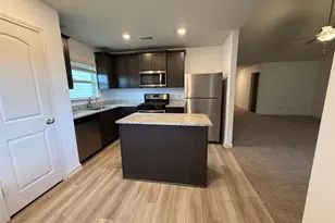 13608 Roosevelt Arch Dr, Ponder, TX 76259 - Photo 11