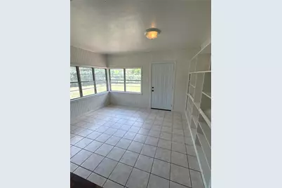 1998 Crestridge, Stephenville, TX 76401 - Photo 7