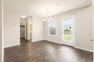 1332 Glen Garden Dr, Fort Worth, TX 76104 - Photo 9