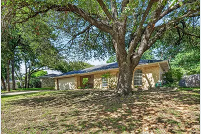 202 Laurel Street, Mansfield, TX 76063 - Photo 3