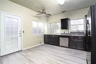 885 Parker Dr, Coppell, TX 75019 - Photo 7