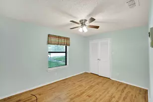 1710 Williamsburg Cir, Ennis, TX 75119 - Photo 17