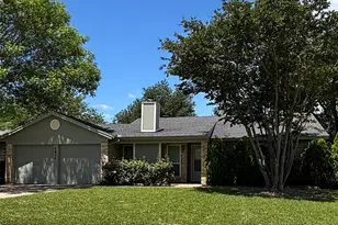 5814 Cedar Ridge Dr, Arlington, TX 76017 - Photo 1