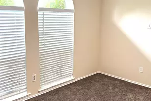5814 Cedar Ridge Dr, Arlington, TX 76017 - Photo 17