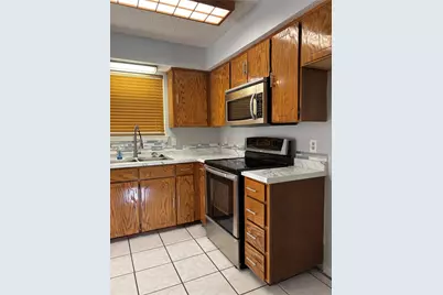 5814 Cedar Ridge Drive, Arlington, TX 76017 - Photo 11