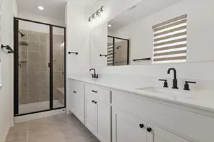 211 Harper St, Irving, TX 75063 - Photo 9