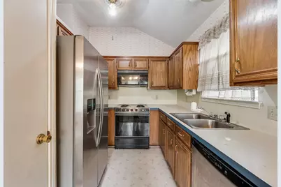 6010 Maple Leaf Drive, Arlington, TX 76017 - Photo 19