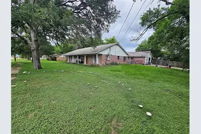 1003 W Angeline Street, Groesbeck, TX 76642 - Photo 3