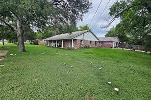 1003 W Angeline St, Groesbeck, TX 76642 - Photo 3