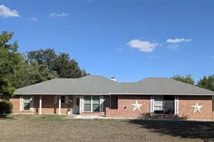 130 Mabry Ln, Red Oak, TX 75154 - Photo 1