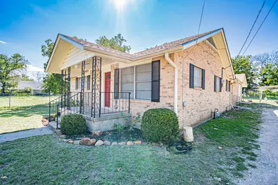 610 N Camden Street, Dublin, TX 76446 - Photo 3
