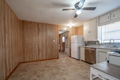 610 N Camden Street, Dublin, TX 76446 - Photo 5