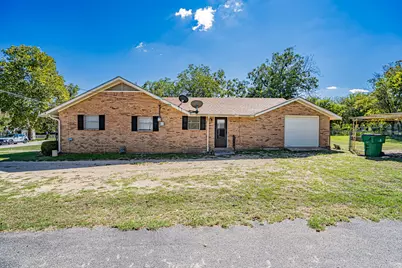 610 N Camden Street, Dublin, TX 76446 - Photo 1