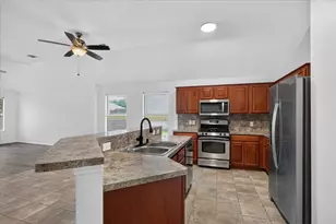 9324 Warren Dr, McKinney, TX 75071 - Photo 5