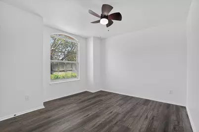 9324 Warren Drive, McKinney, TX 75071 - Photo 13
