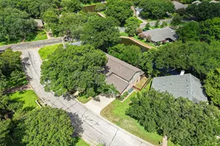 1404 Creekford Dr, Arlington, TX 76012 - Photo 35