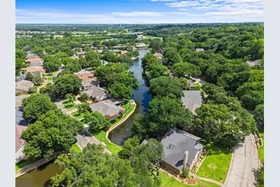 1404 Creekford Drive, Arlington, TX 76012 - Photo 37