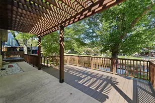 1404 Creekford Dr, Arlington, TX 76012 - Photo 31