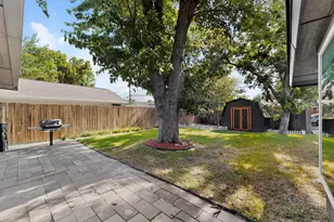 3045 Lockmoor Ln, Dallas, TX 75220 - Photo 31