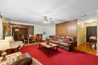 325 Oakwood Drive, Lancaster, TX 75146 - Photo 7