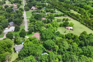 325 Oakwood Dr, Lancaster, TX 75146 - Photo 35
