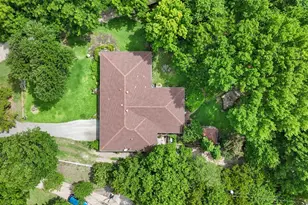325 Oakwood Dr, Lancaster, TX 75146 - Photo 37