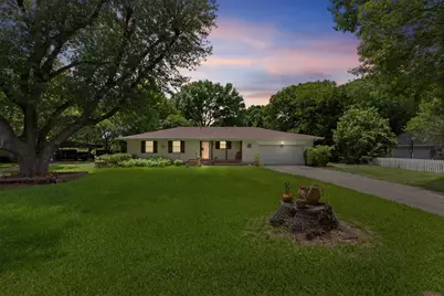 325 Oakwood Drive, Lancaster, TX 75146 - Photo 1